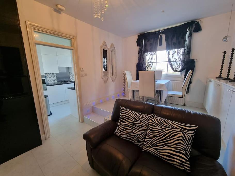 Beautiful Apartment In The Heart Of Rochester Rochester  Luaran gambar