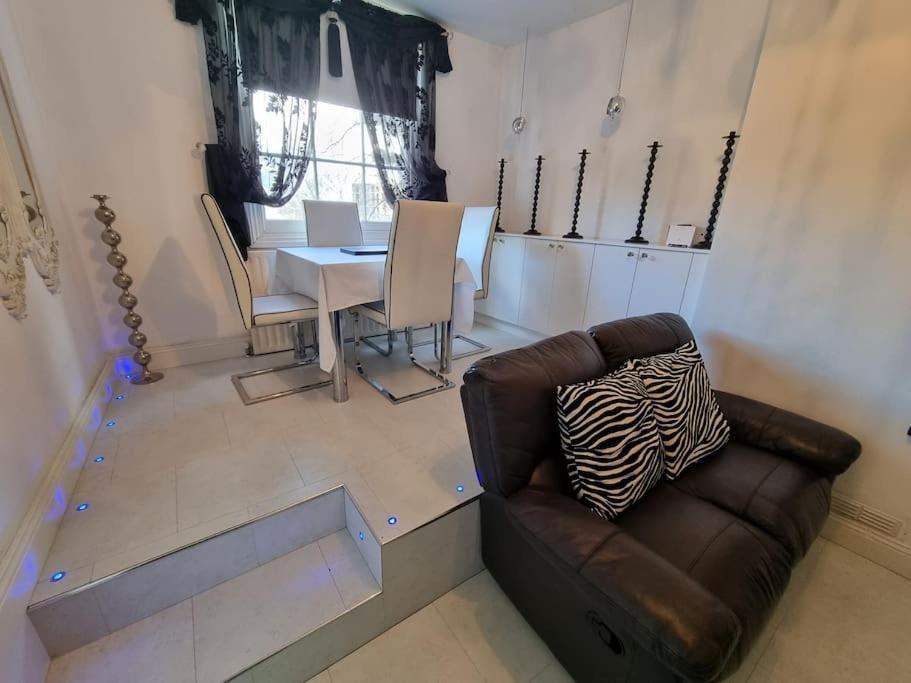 Beautiful Apartment In The Heart Of Rochester Rochester  Luaran gambar