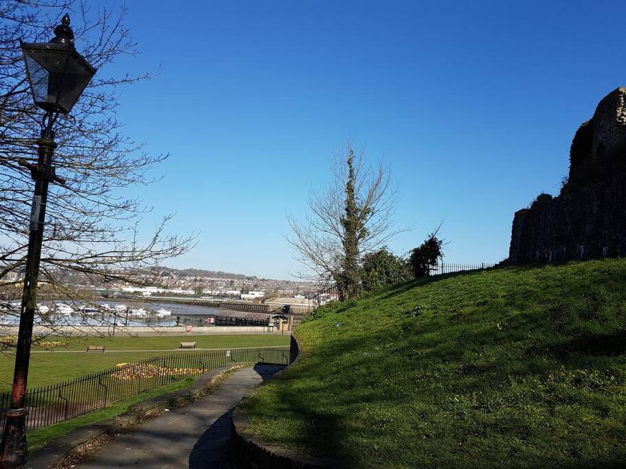 Beautiful Apartment In The Heart Of Rochester Rochester  Luaran gambar