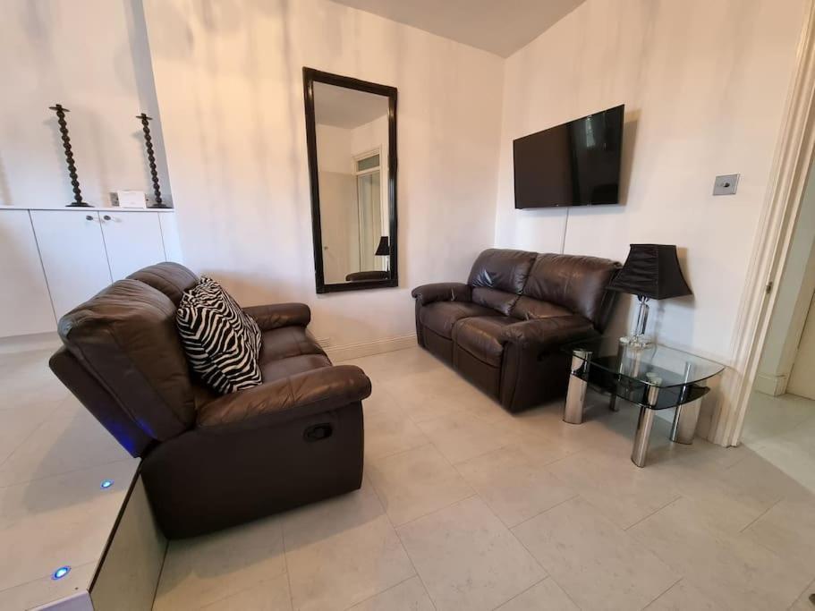 Beautiful Apartment In The Heart Of Rochester Rochester  Luaran gambar
